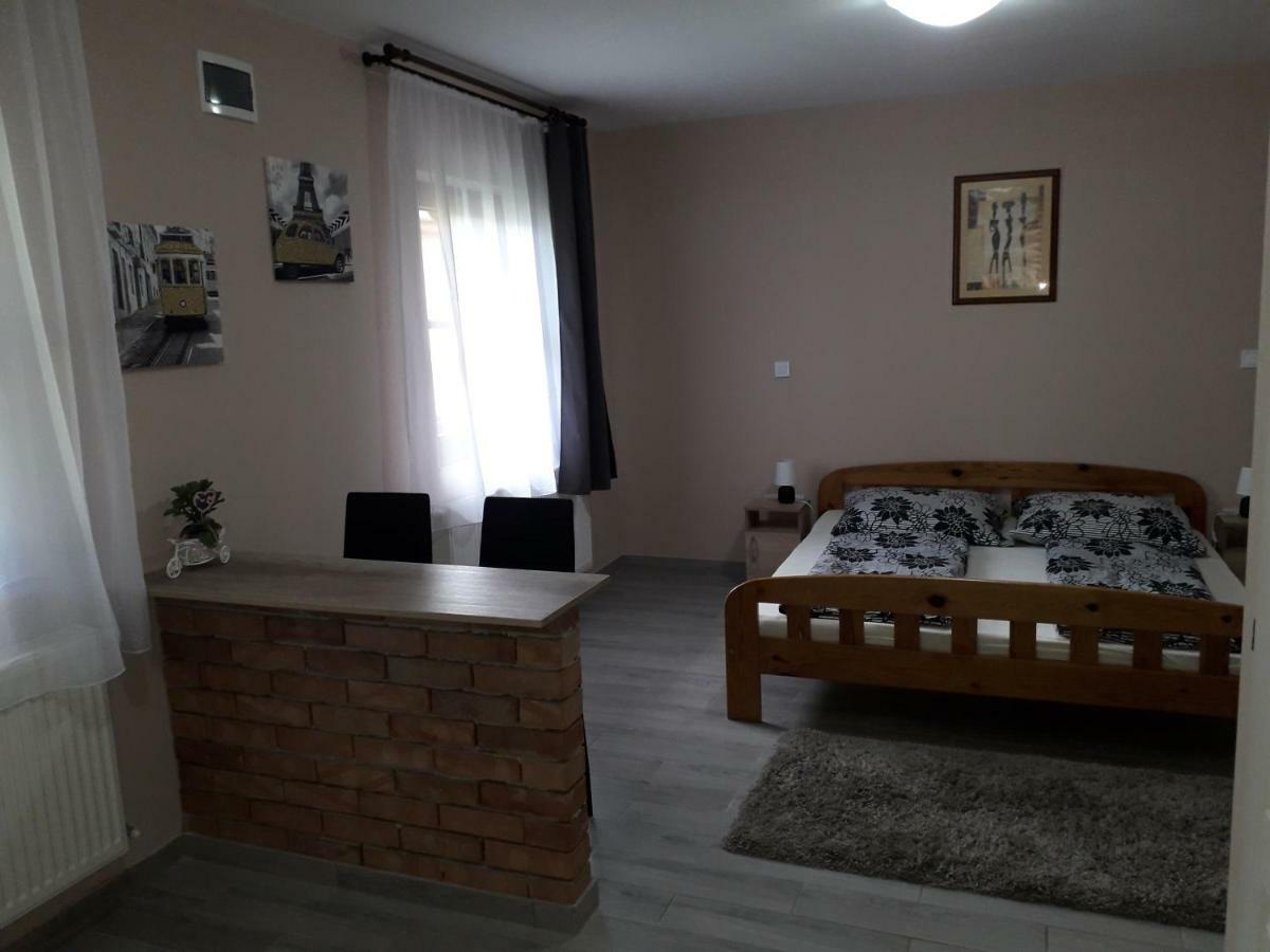 Aquatherma Apartman Sárospatak Exteriér fotografie